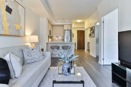 Salon d’un appartement moderne en location saisonnière dans le Gard